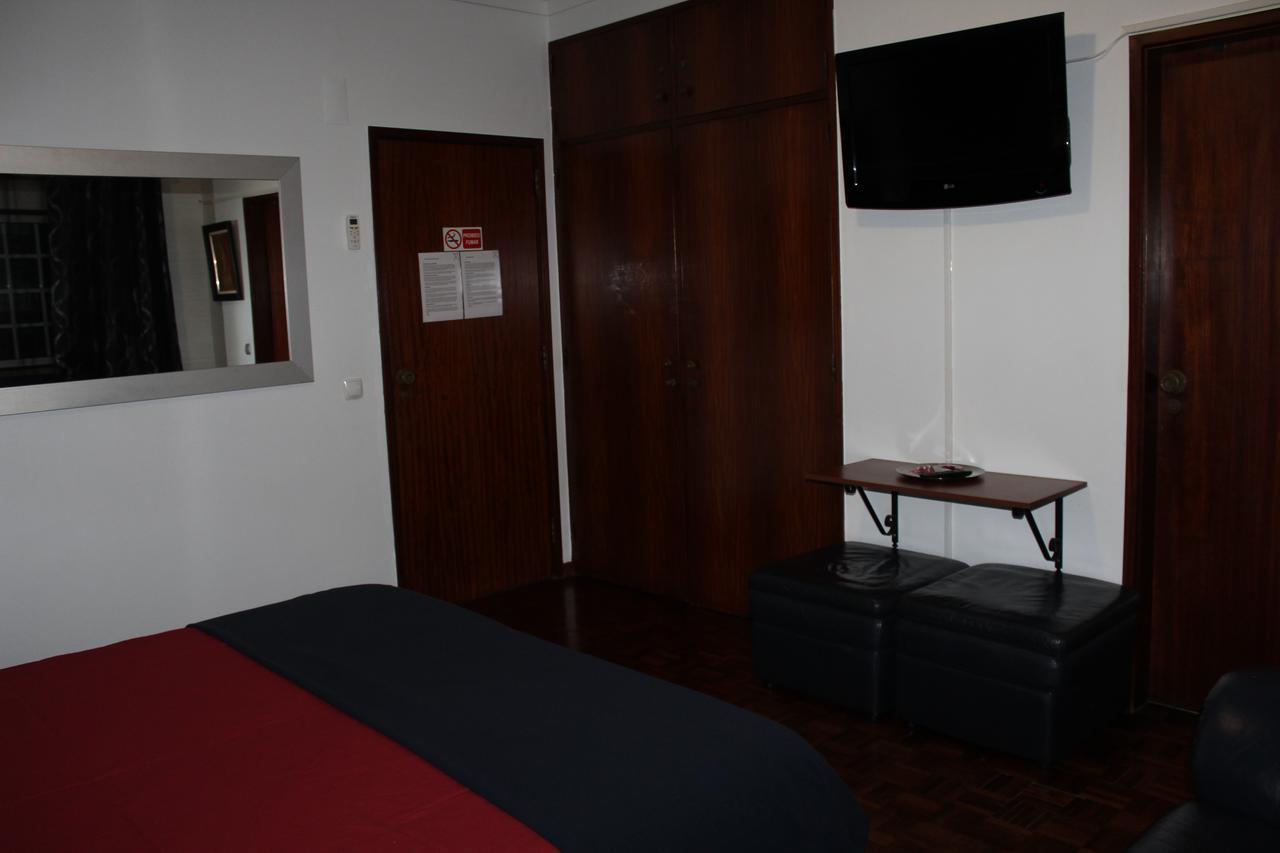 Hostel Casa Lucas Charneca  Ngoại thất bức ảnh